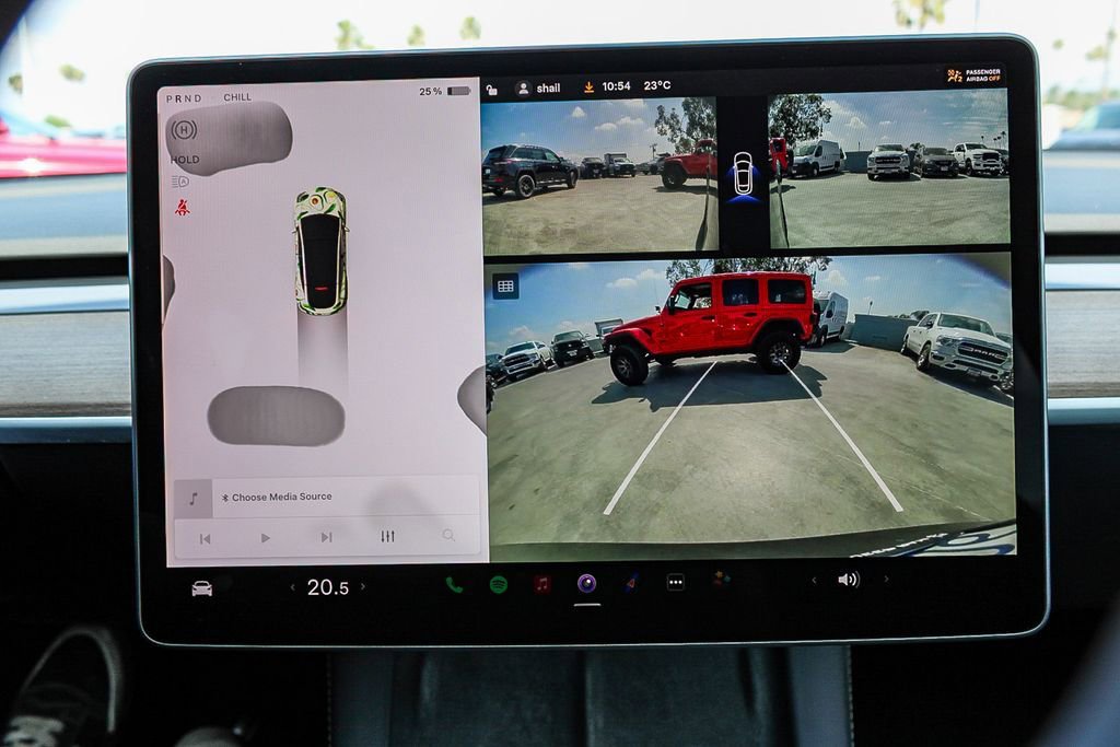 Used 2024 Tesla Model Y Long Range image 23