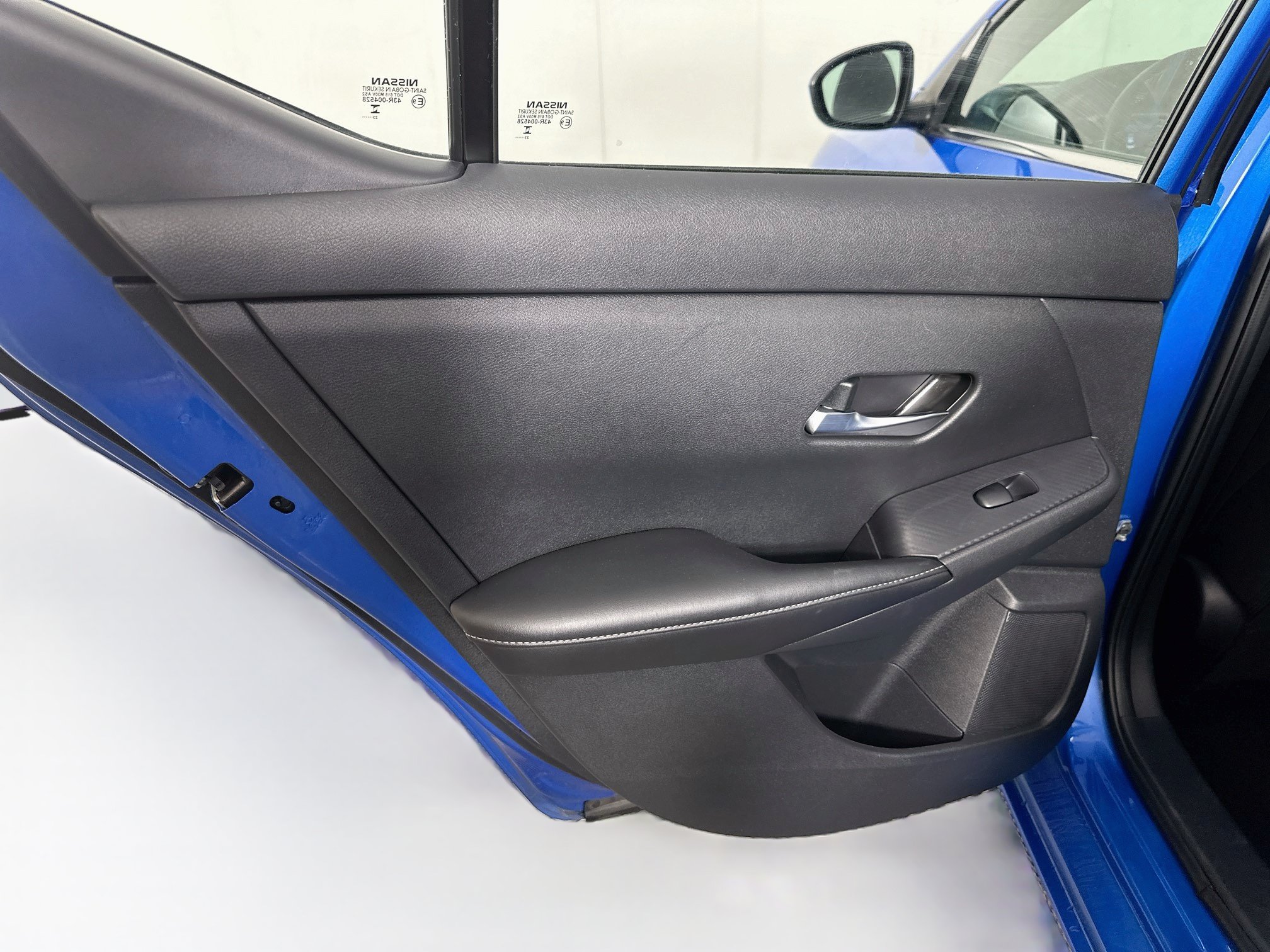 Used 2023 Nissan Sentra SV FWD image 25