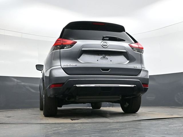 Used 2018 Nissan Rogue SV image 29