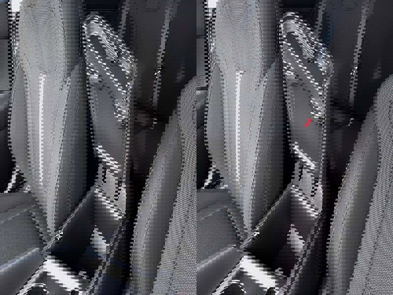 New 2026 Hyundai Elantra SE image 18