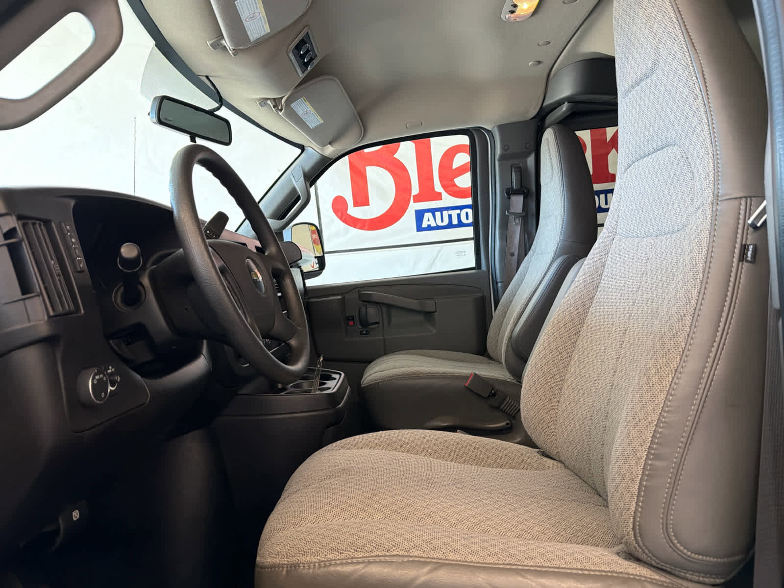 Used 2023 Chevrolet Express 3500 LS image 19