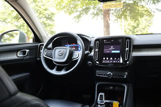 Used 2023 Volvo XC40 B5 Plus w/ Driver Assist Package AWD/4WD image 19