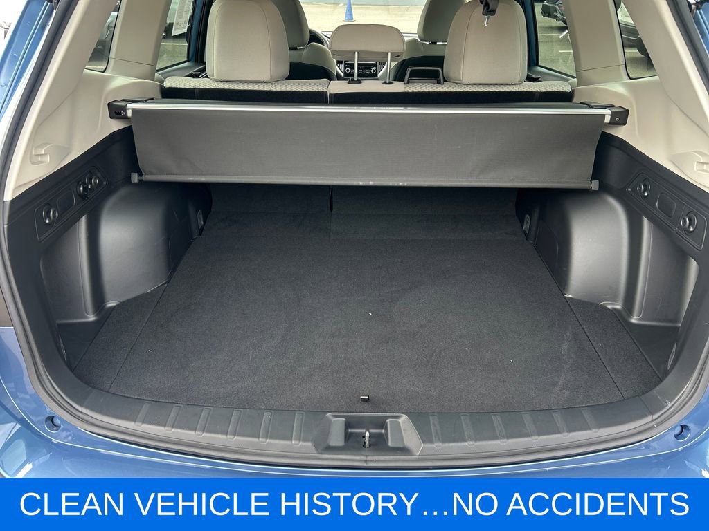 Used 2023 Subaru Forester Premium AWD/4WD image 2