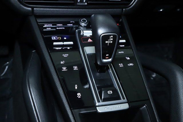 Used 2021 Porsche Cayenne Coupe image 28