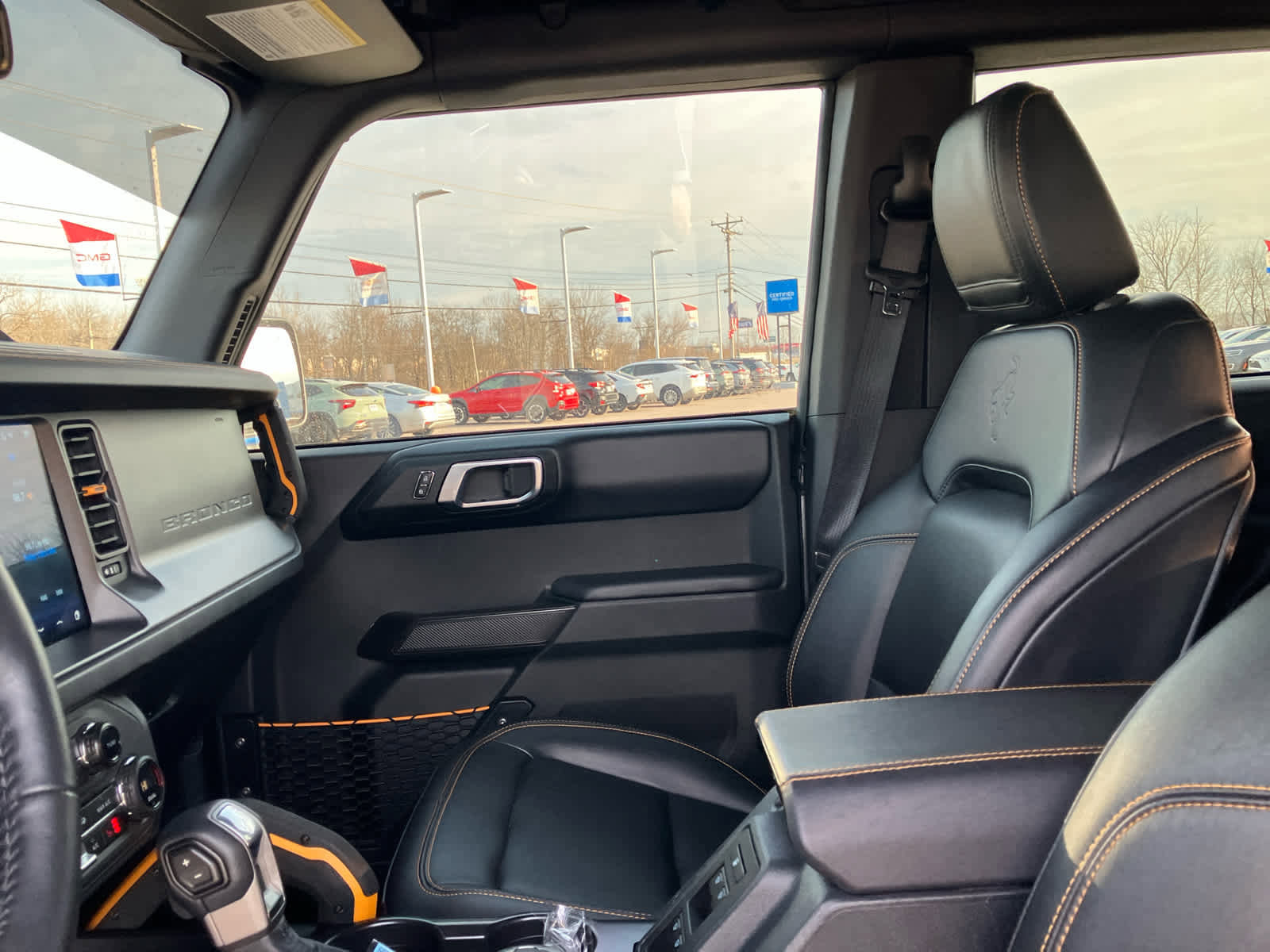 Used 2024 Ford Bronco Badlands image 10