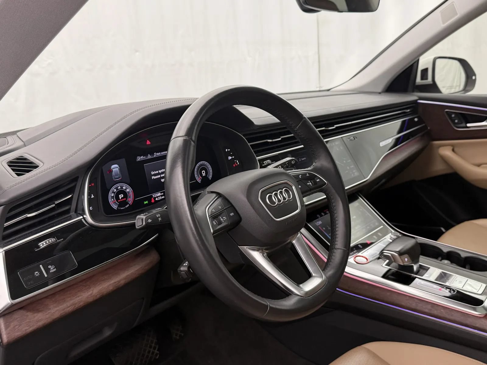 Used 2019 Audi Q8 Prestige w/ Adaptive Chassis Package AWD/4WD image 12