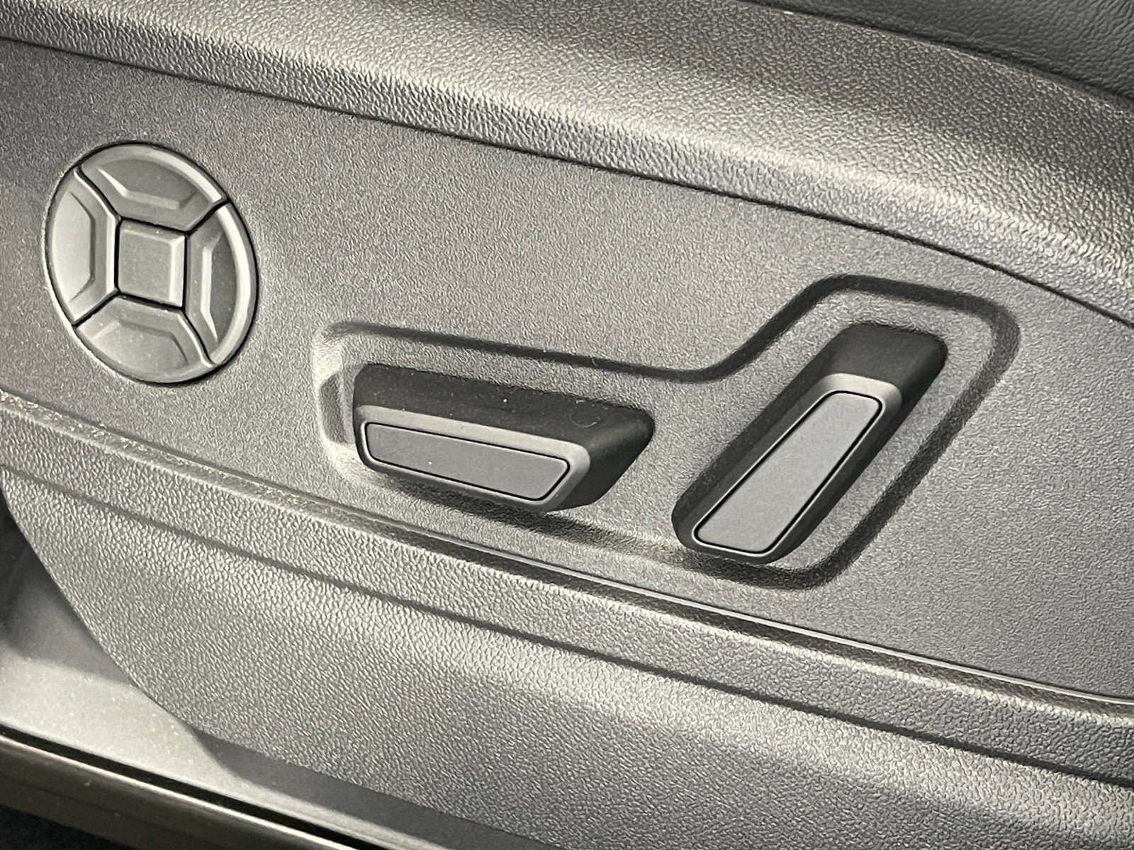 New 2025 Audi Q5 Premium Plus image 22