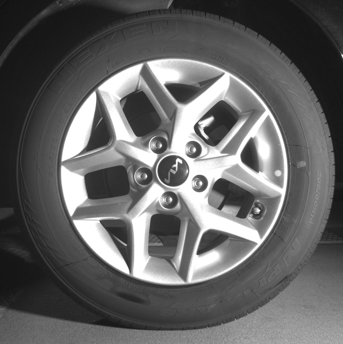 Used 2025 Kia Soul LX w/ LX Technology Package FWD image 14