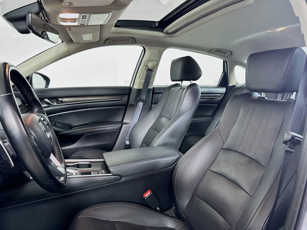 Certified 2021 Honda Accord Touring image 8
