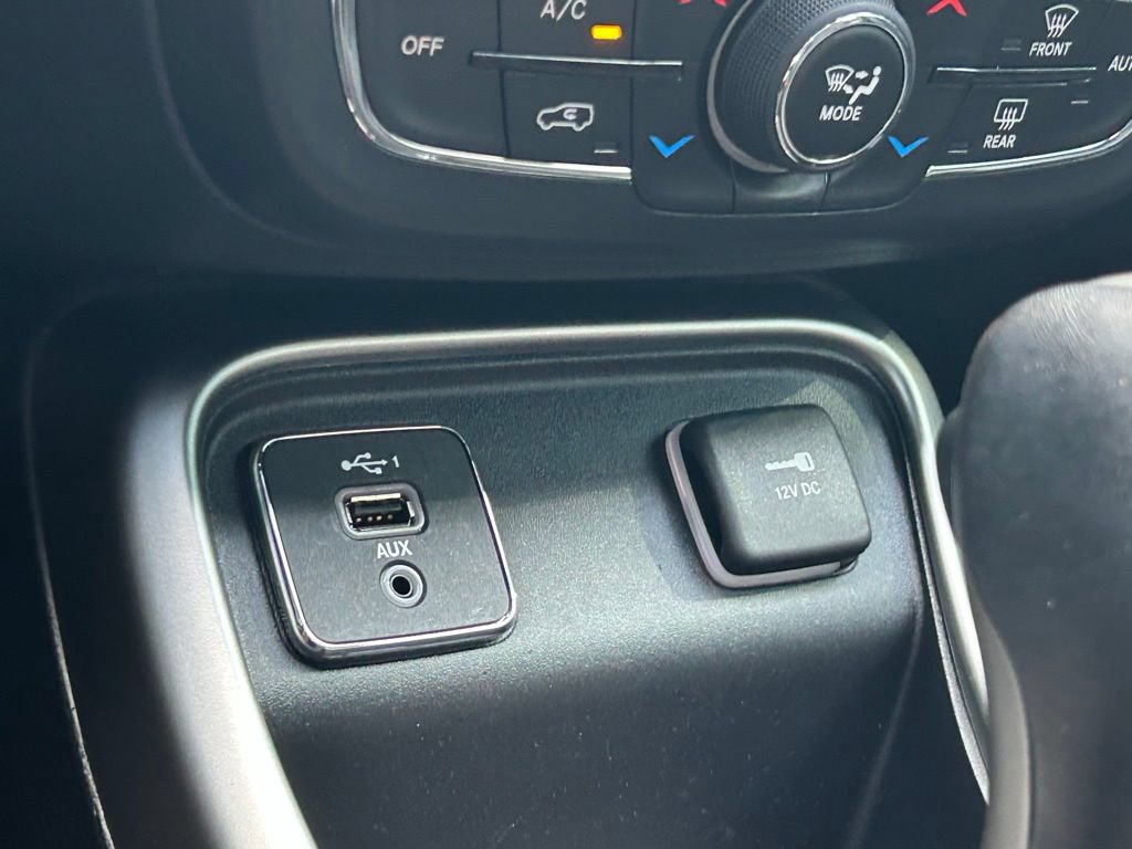 Used 2021 Jeep Compass Latitude FWD image 50
