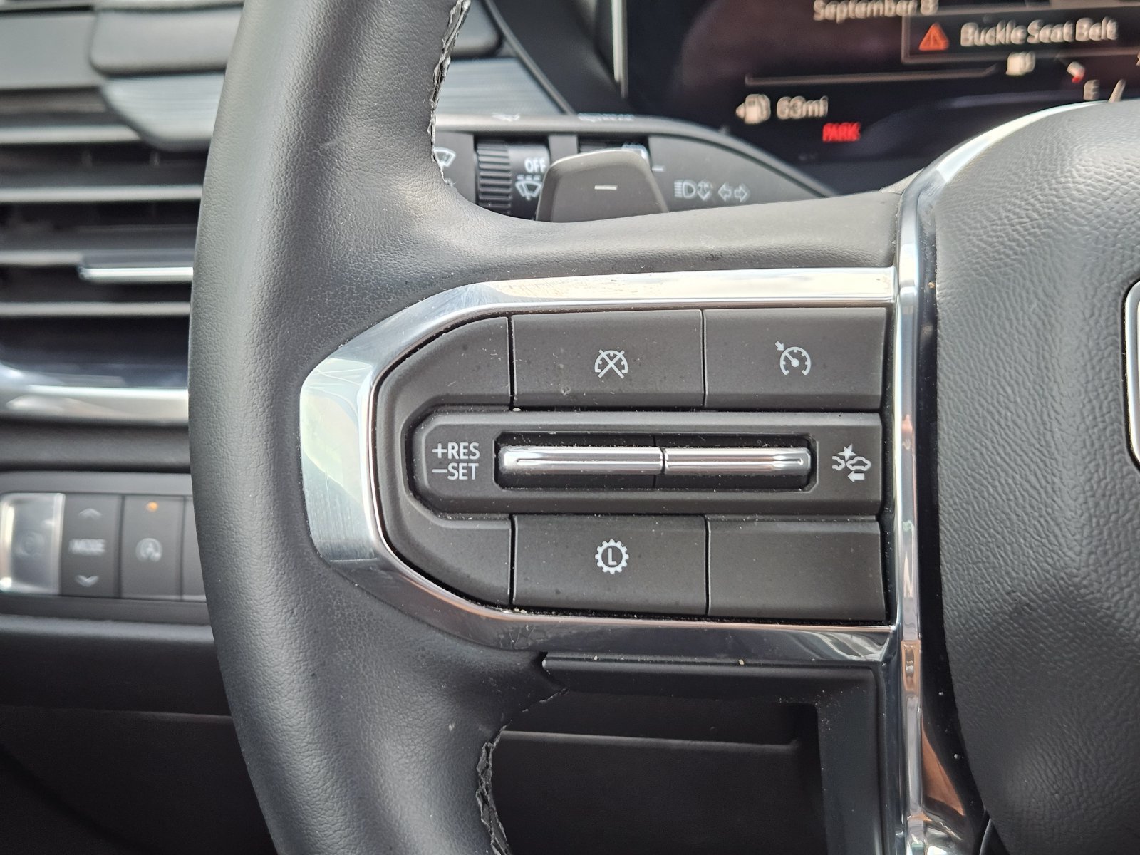 Used 2026 GMC Acadia Elevation FWD image 25