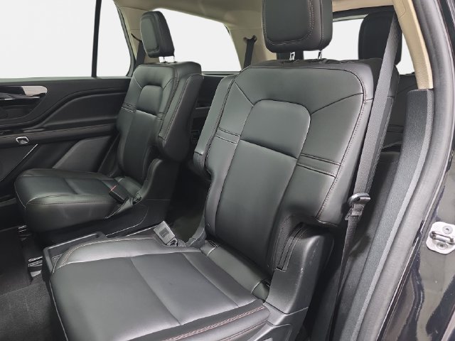Certified 2024 Lincoln Aviator AWD w/ Premium Package image 11