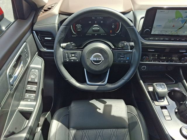 Used 2023 Nissan Rogue Platinum AWD/4WD image 12
