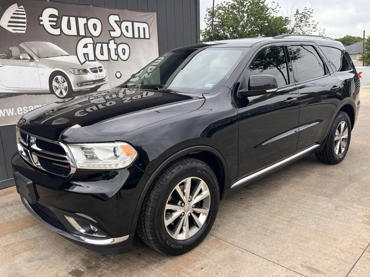 Used 2016 Dodge Durango Limited AWD/4WD image 1