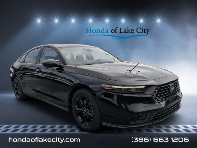 Used 2025 Honda Accord SE image 1
