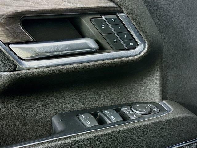 Used 2024 Chevrolet Silverado 3500 LTZ w/ LTZ Convenience Package image 20