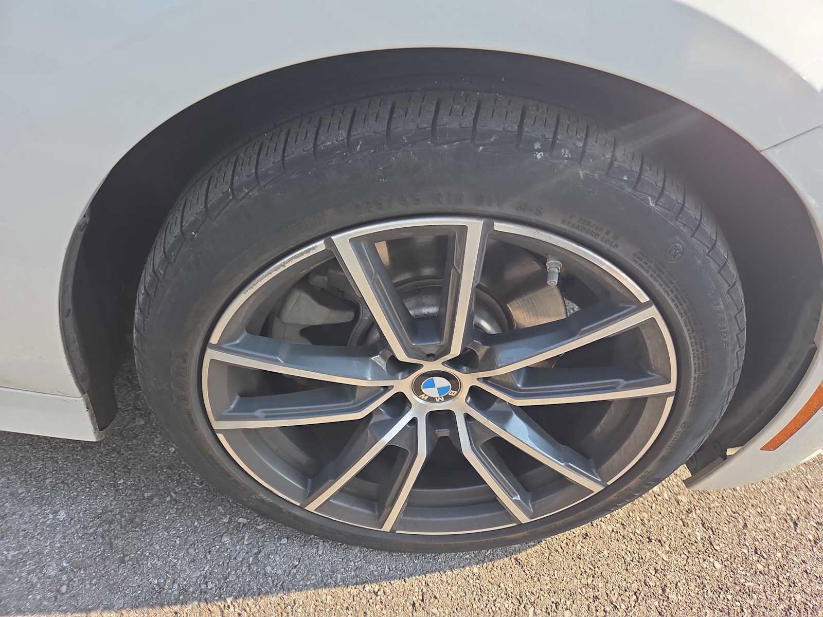 Used 2020 BMW 330i Sedan w/ Convenience Package RWD image 2