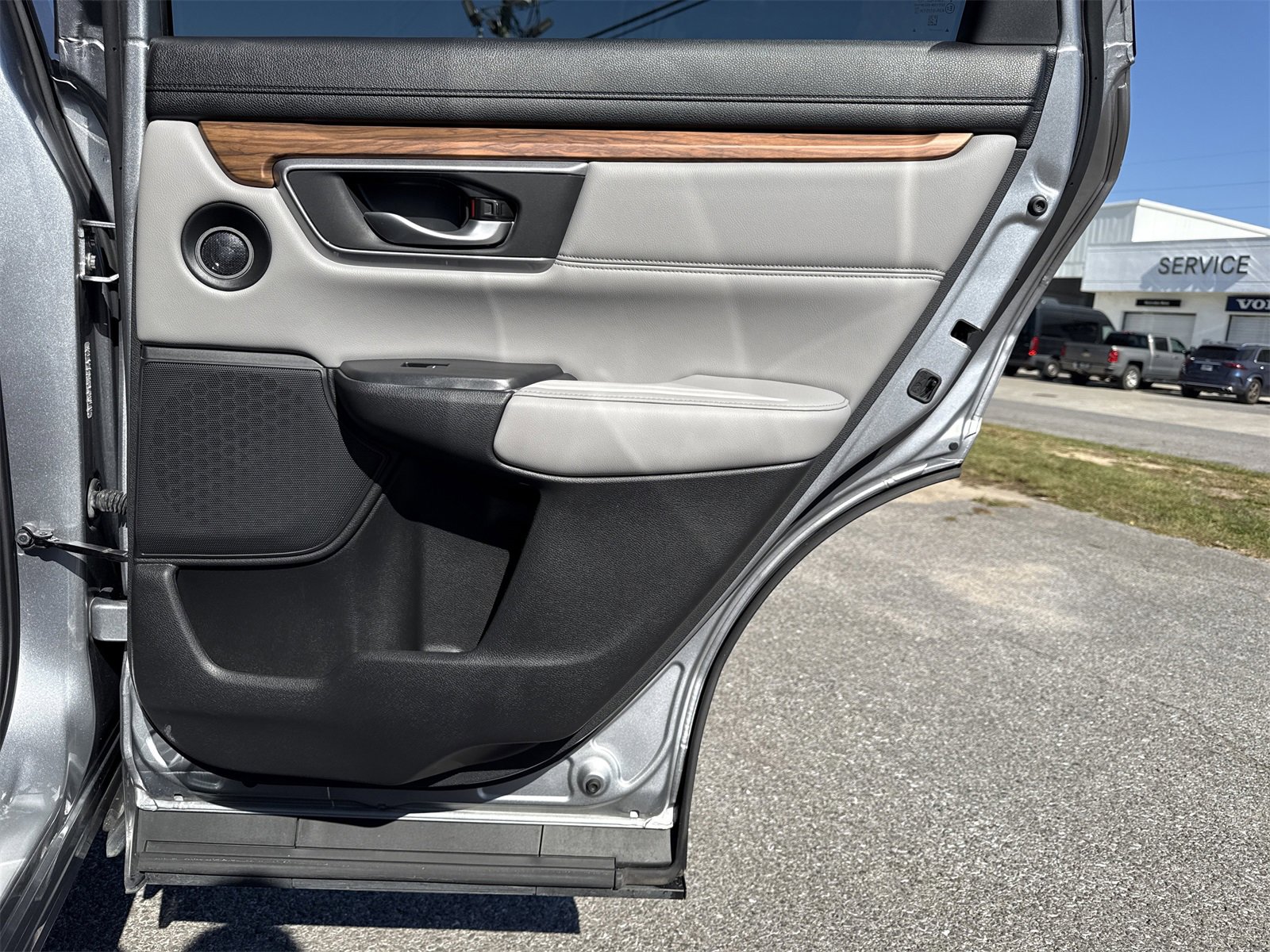 Used 2017 Honda CR-V EX-L image 29