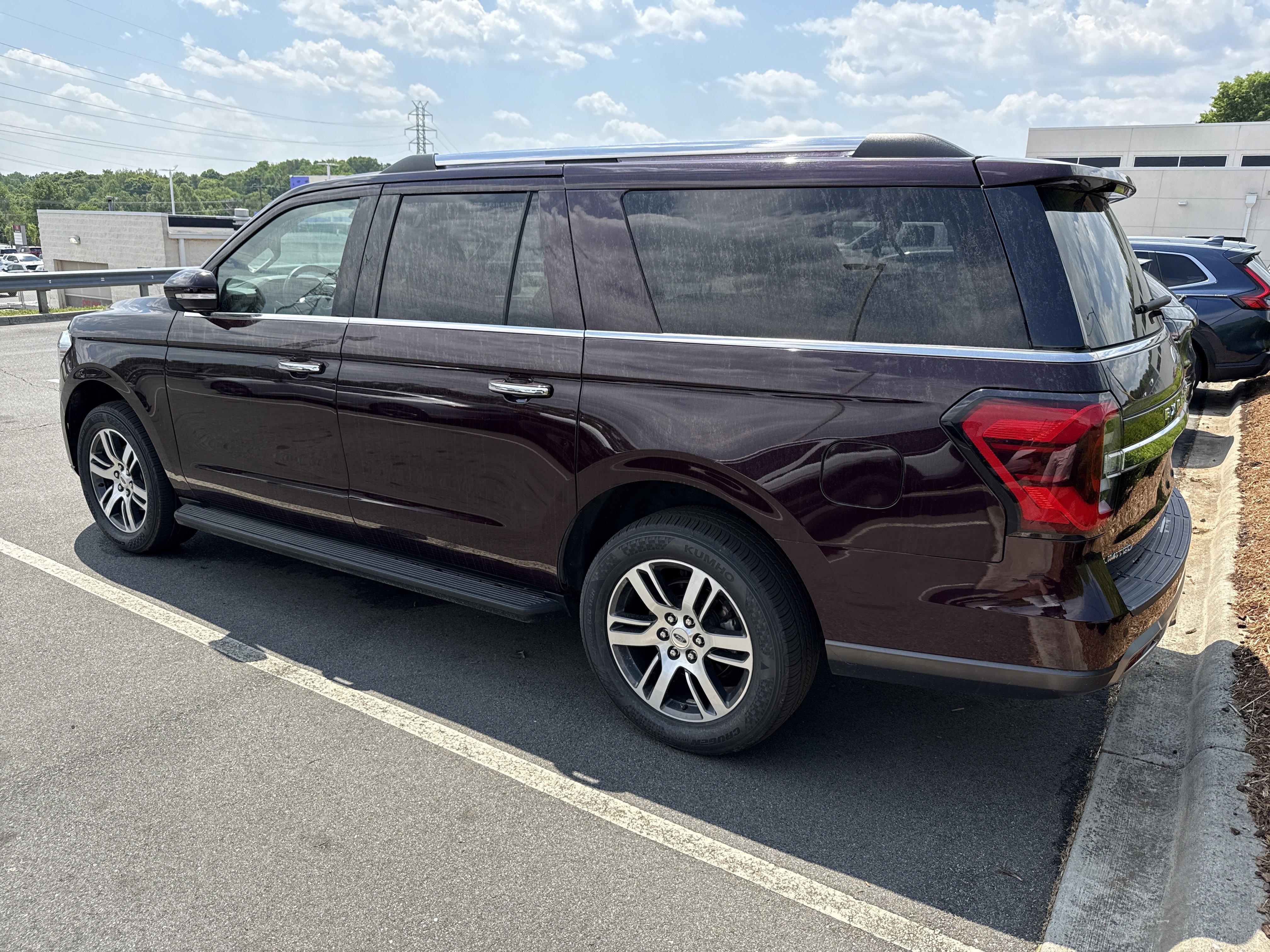 Used 2024 Ford Expedition Max Limited RWD image 8