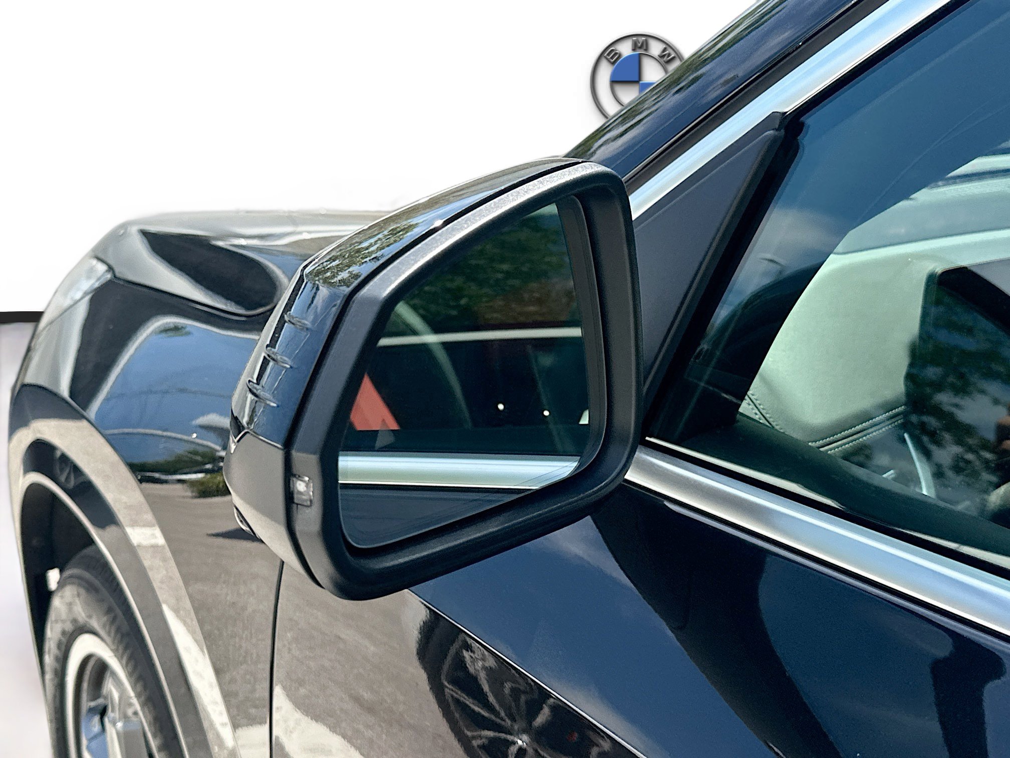 Used 2025 BMW X1 xDrive28i w/ Premium Package image 9