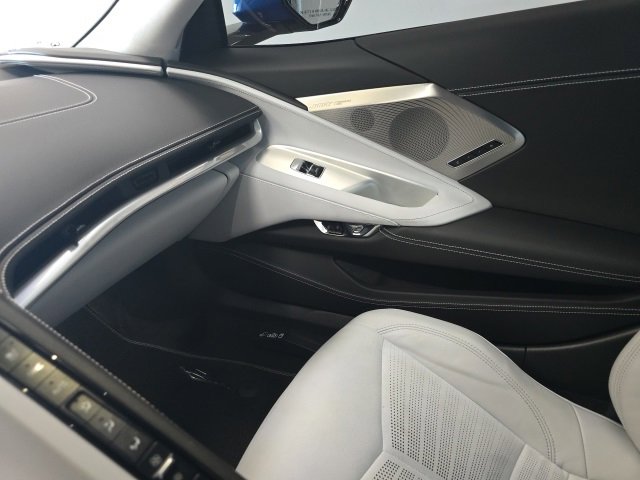 Used 2022 Chevrolet Corvette Stingray Premium Cpe w/ Z51 Performance Package image 21