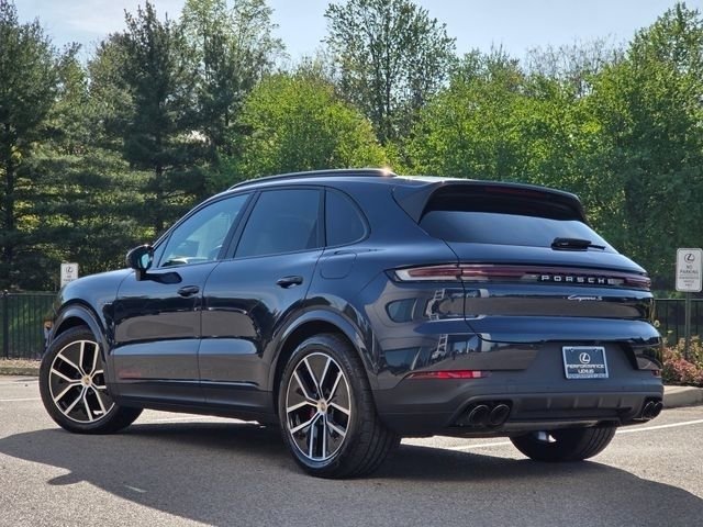 Used 2025 Porsche Cayenne S AWD/4WD image 23