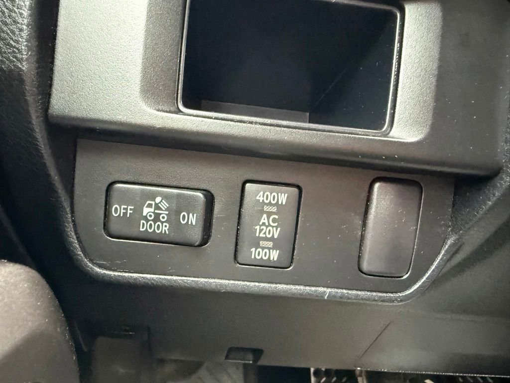 Used 2017 Toyota Tacoma 4x4 Double Cab image 18