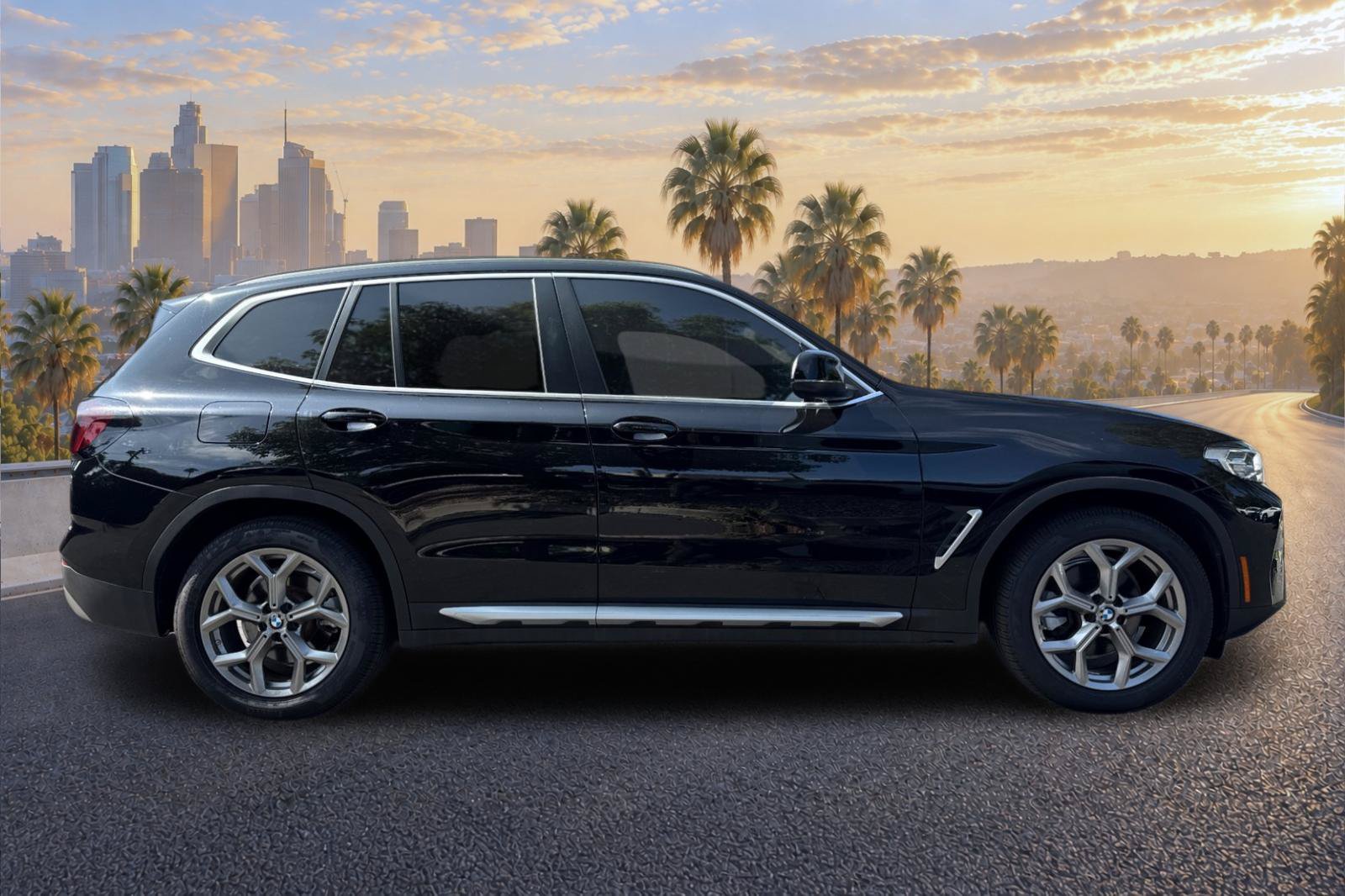 Used 2023 BMW X3 sDrive30i w/ Convenience Package RWD image 3