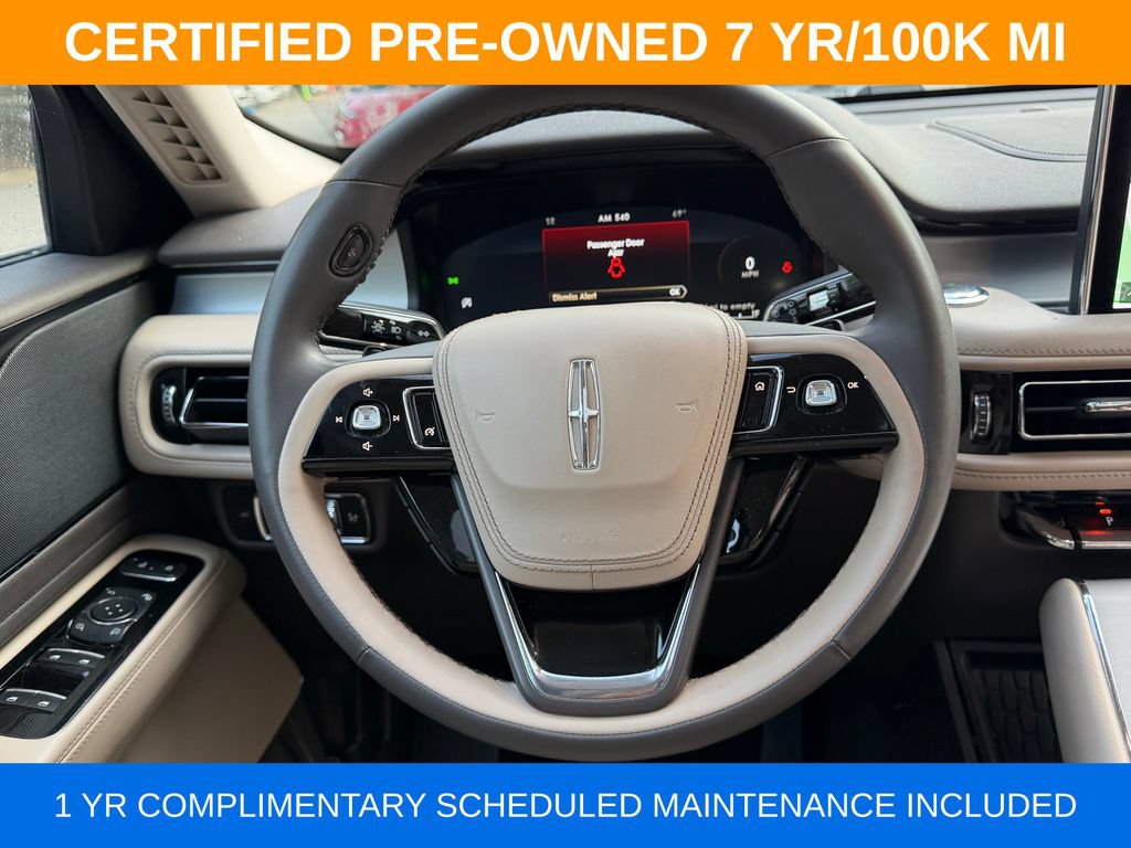 Used 2022 Lincoln Aviator AWD w/ Premium Package image 15