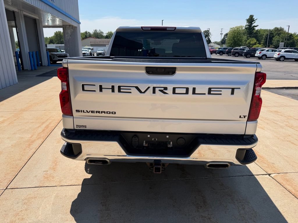 Used 2022 Chevrolet Silverado 1500 LT AWD/4WD image 4