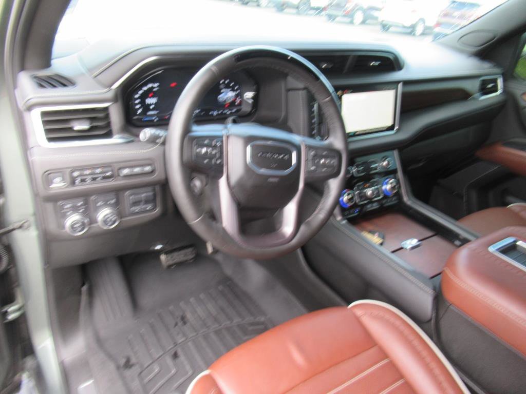 Used 2024 GMC Yukon XL Denali Ultimate image 14