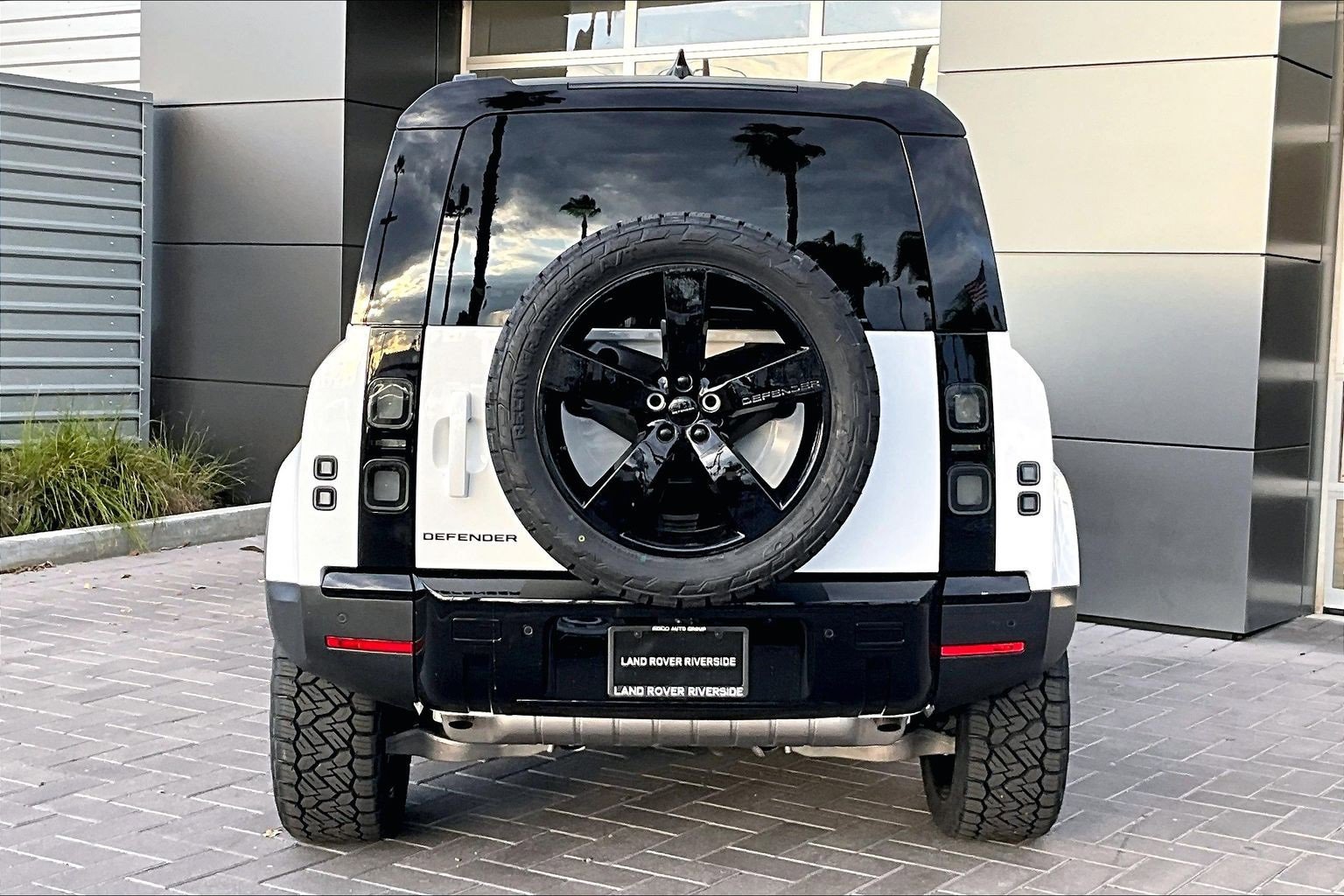 New 2026 Land Rover Defender 110 S image 4