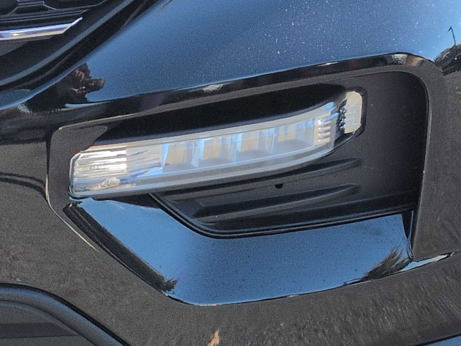 Used 2023 Ford Explorer XLT w/ Equipment Group 202A image 11