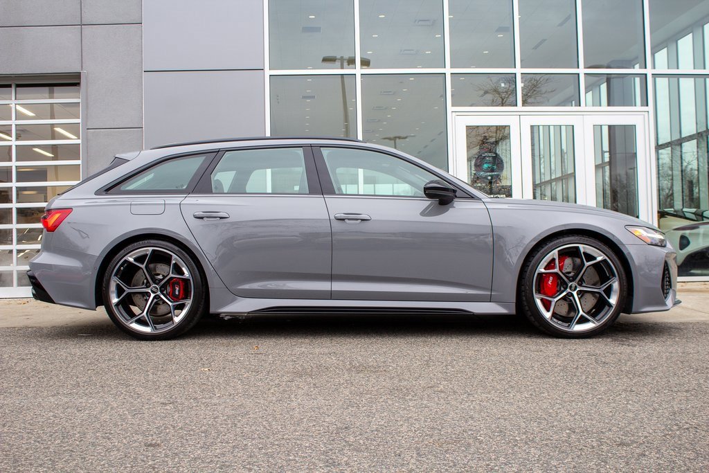 Used 2025 Audi RS 6 performance image 4
