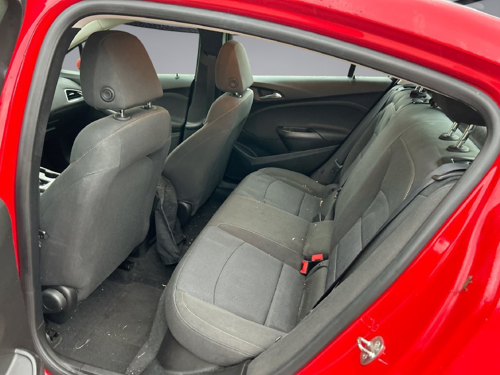 Used 2018 Chevrolet Cruze LS FWD image 23