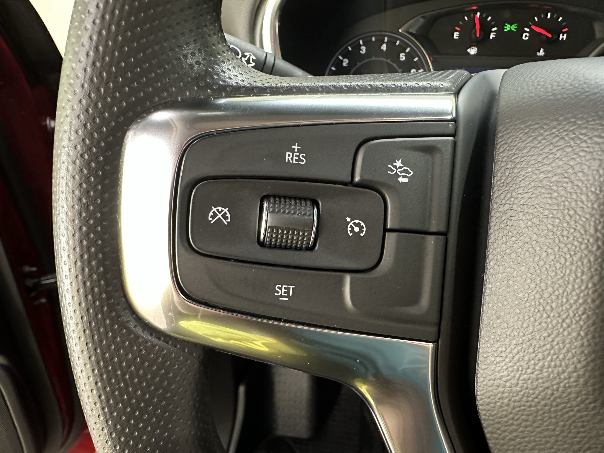 Certified 2025 Chevrolet Blazer LT w/ Convenience Package FWD image 33