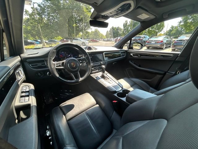 Used 2021 Porsche Macan AWD/4WD image 12