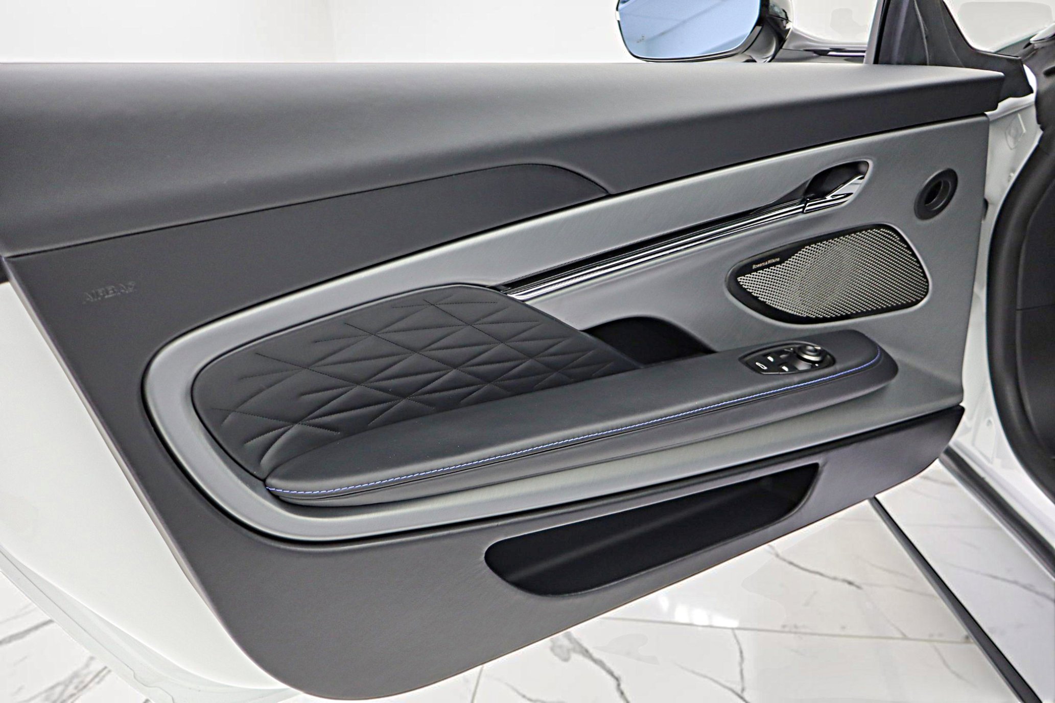 Used 2024 Aston Martin DB12 Convertible RWD image 55
