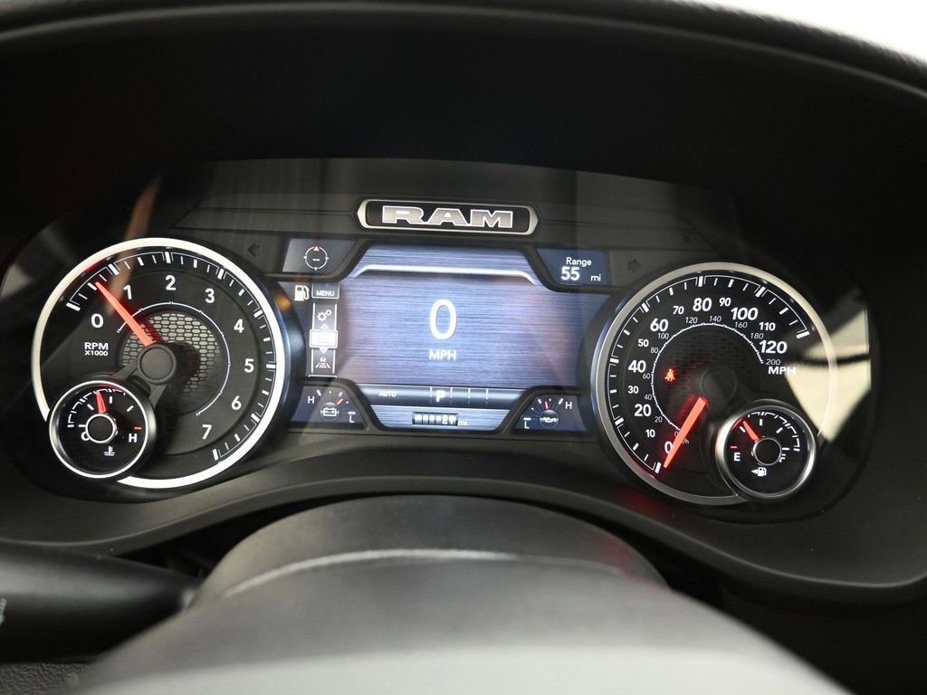 New 2026 RAM 1500 4x4 Crew Cab image 15