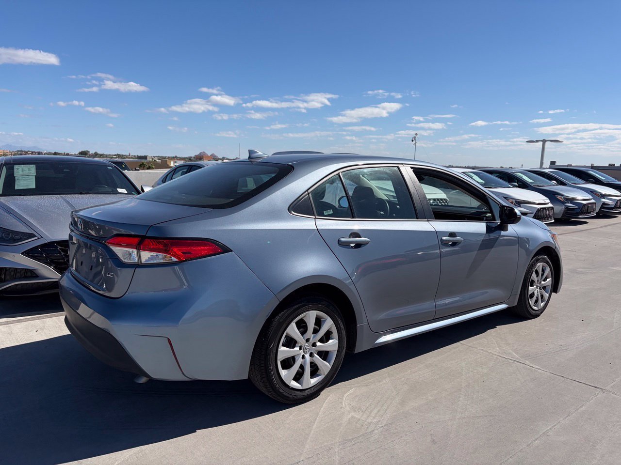 Used 2025 Toyota Corolla LE FWD image 2