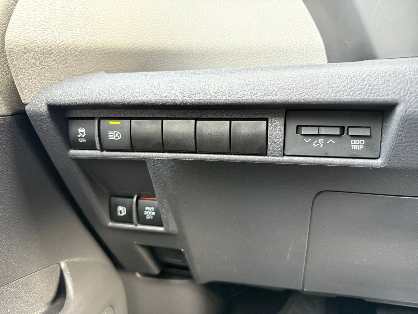 Used 2022 Toyota Sienna LE image 20