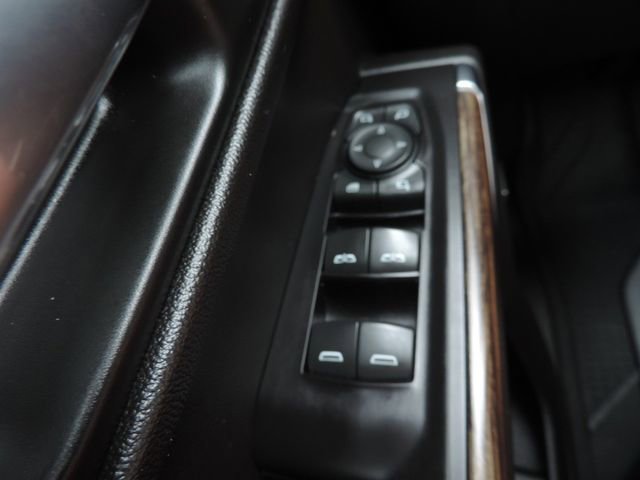 Used 2019 Chevrolet Silverado 1500 High Country w/ Technology Package image 27