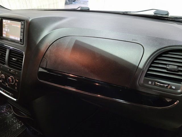 Used 2019 Dodge Grand Caravan SE image 50