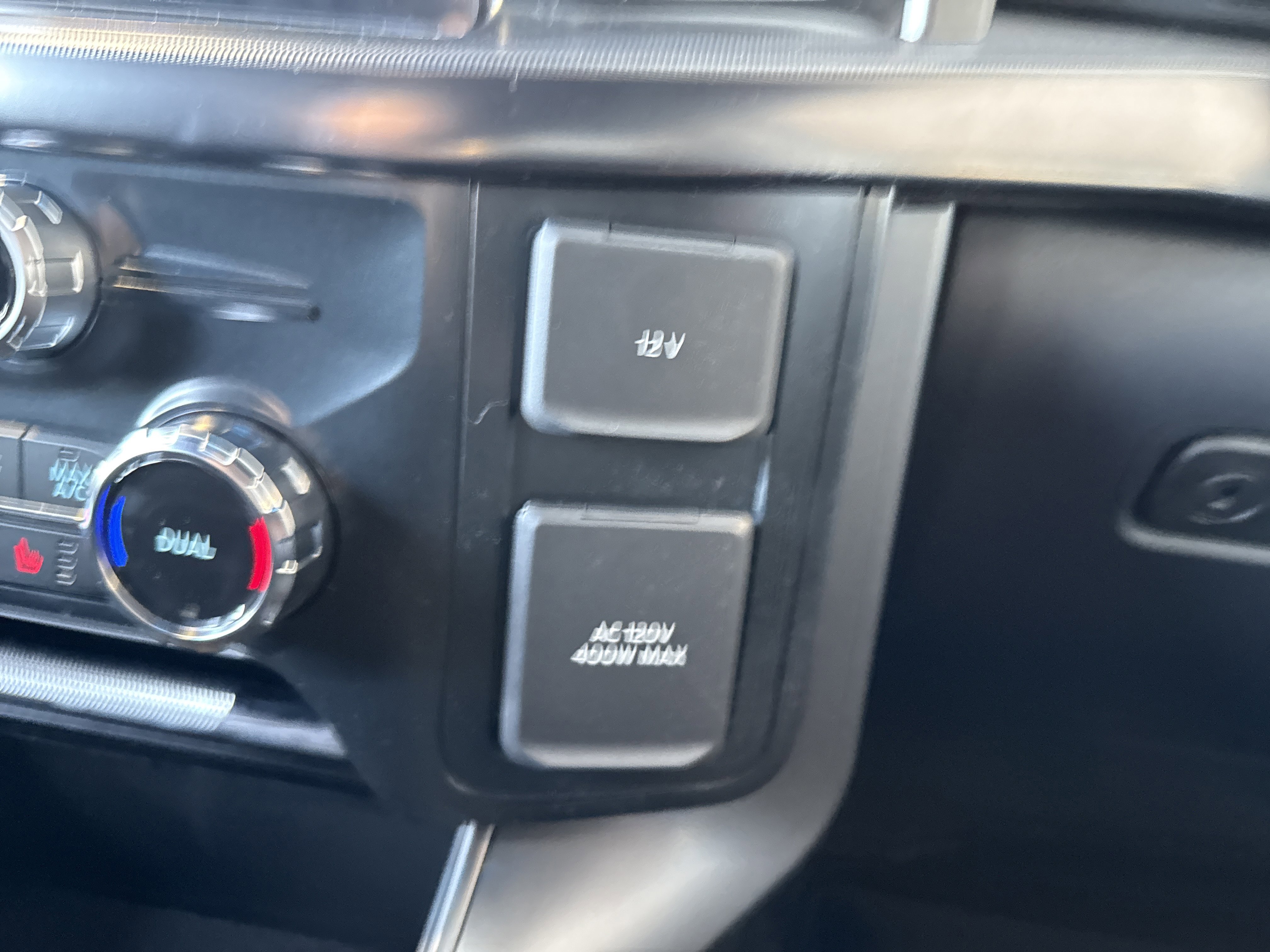 New 2025 Ford F150 Lariat image 32