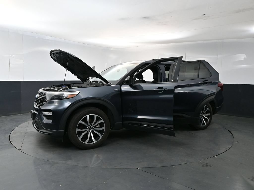 Used 2023 Ford Explorer ST-Line AWD/4WD image 27