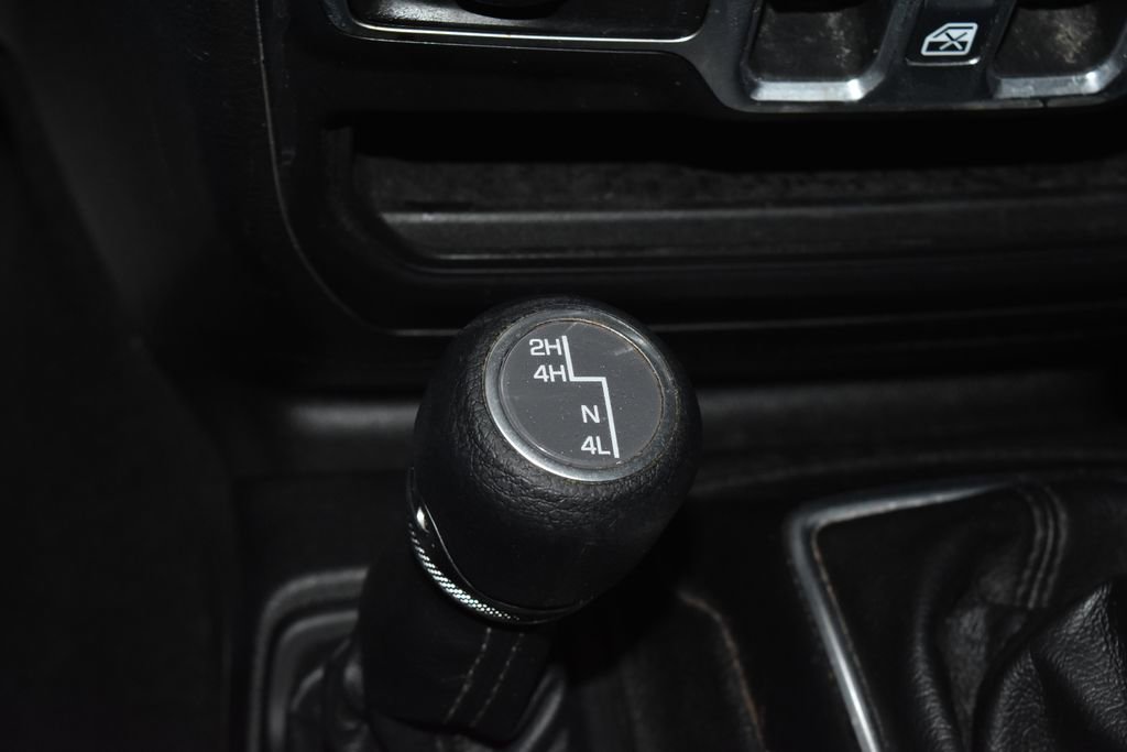 Used 2018 Jeep Wrangler Unlimited Sport S AWD/4WD image 13
