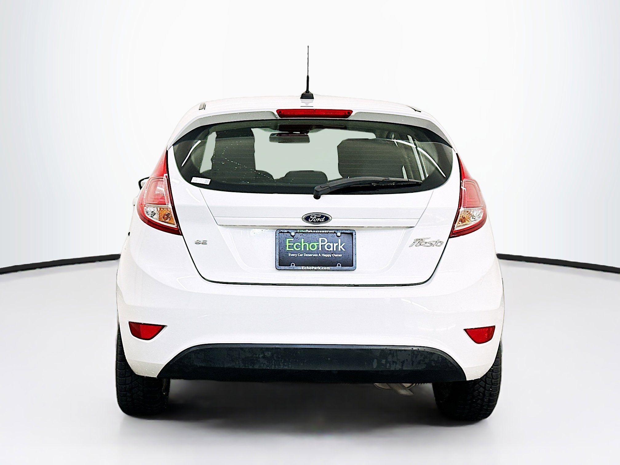 Used 2017 Ford Fiesta SE image 7