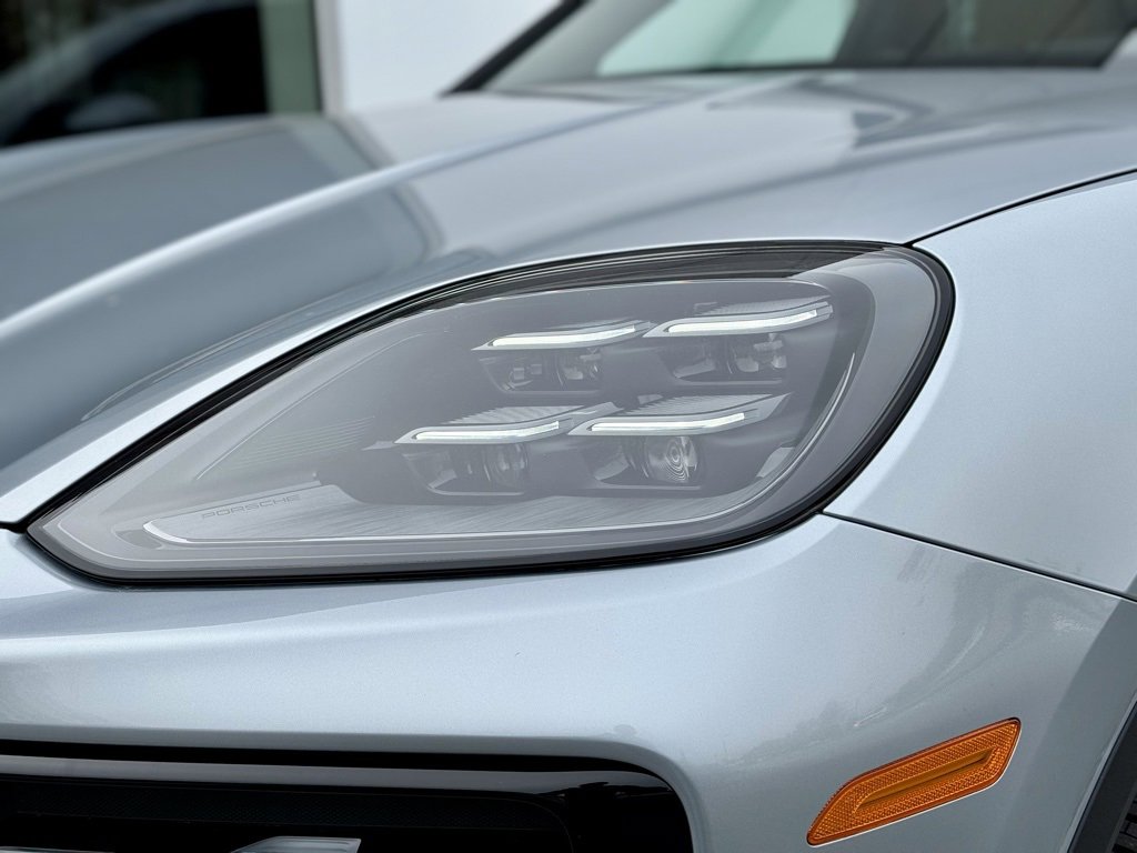 New 2025 Porsche Cayenne E-Hybrid image 7
