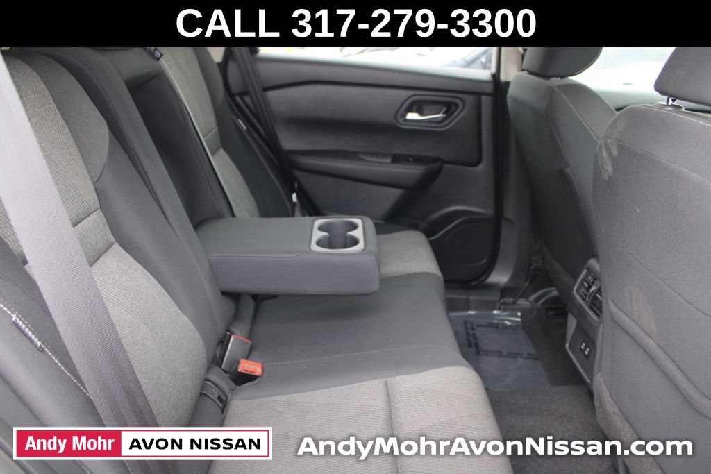 Used 2024 Nissan Rogue SV AWD/4WD image 24