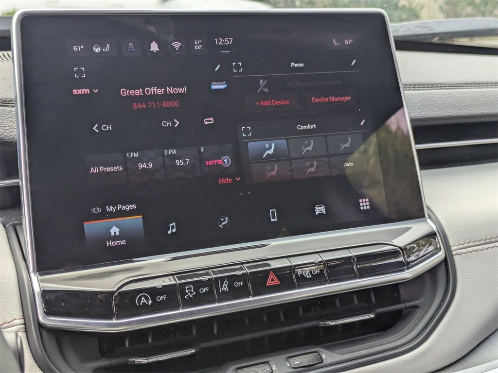 Used 2025 Jeep Compass Limited image 21